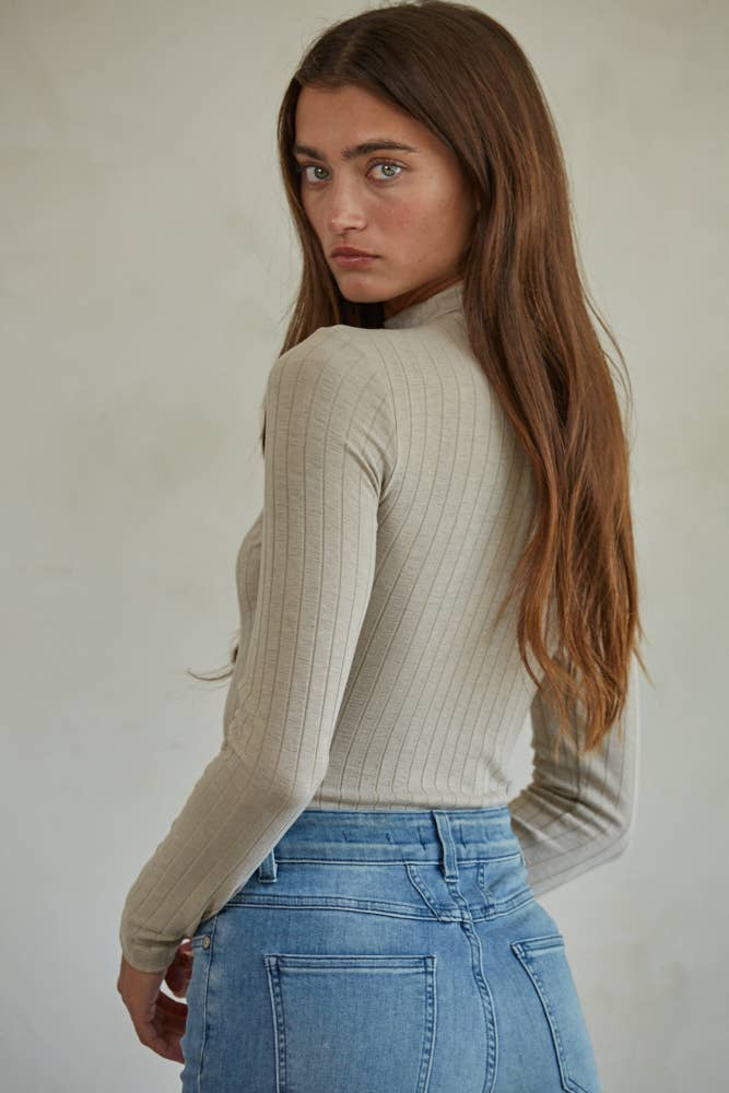 Knit Ribbed Mock Neck Fitted Top