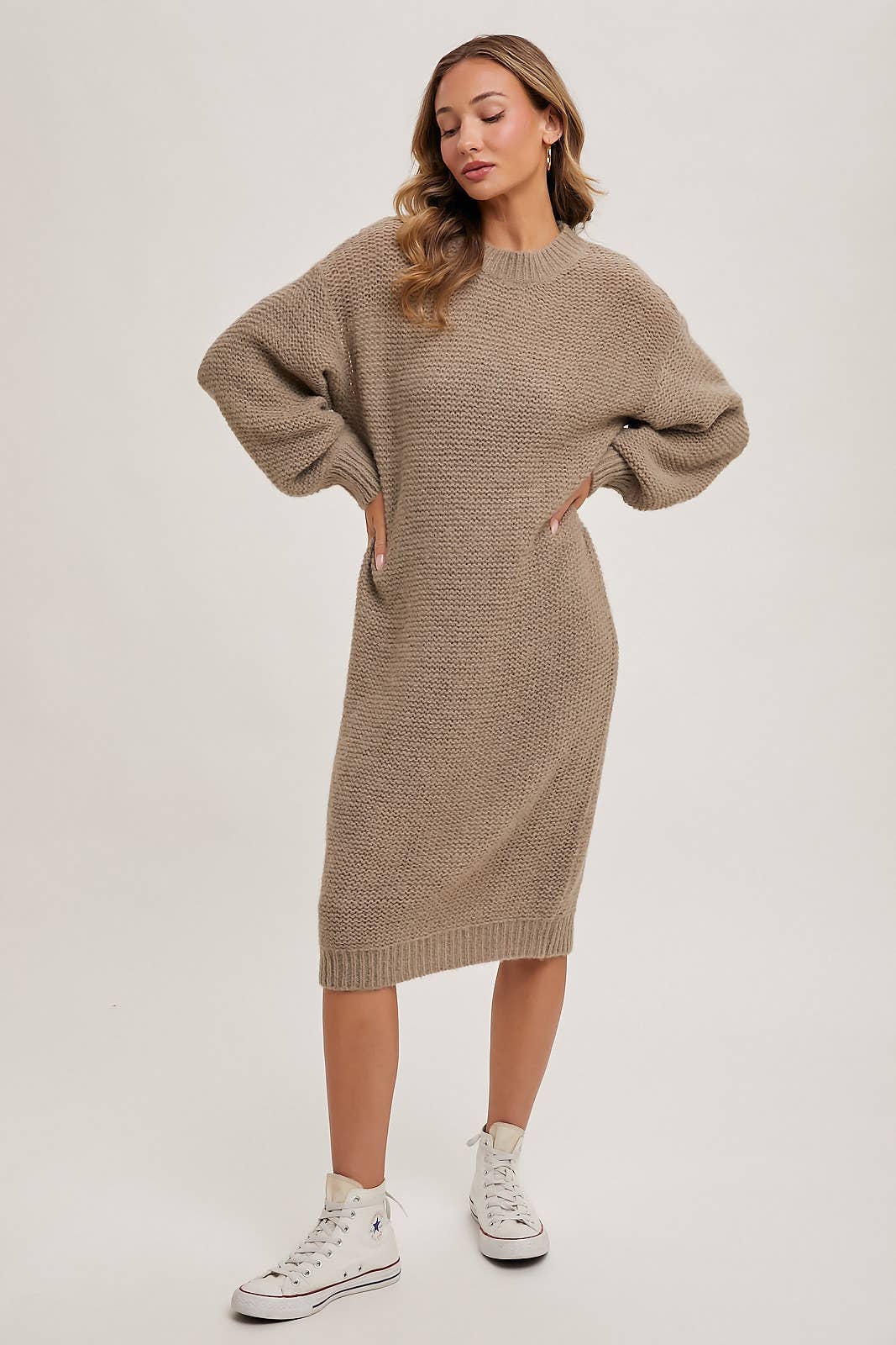 OVERSIZED LIGHTWEIGHT KNIT SWEATER MIDI DRESS